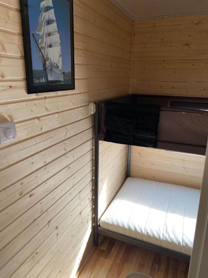 Botel Premium Hausboot Sonneninsel